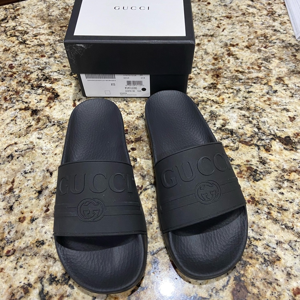 Women’s Pursuit Logo Gucci Slides